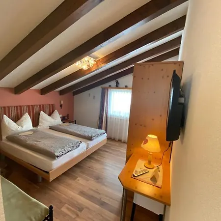 Garni Jägerhof Hotel 3*