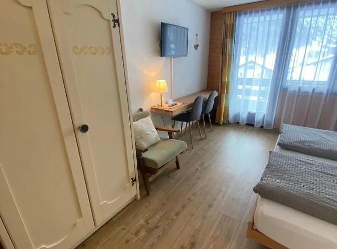 ホテル ガルニ イェーハーホフ 3*