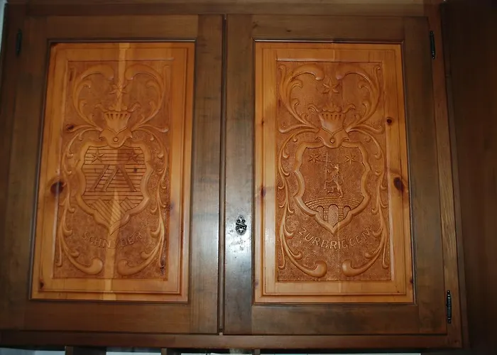 ガルニ イェーハーホフ 3*