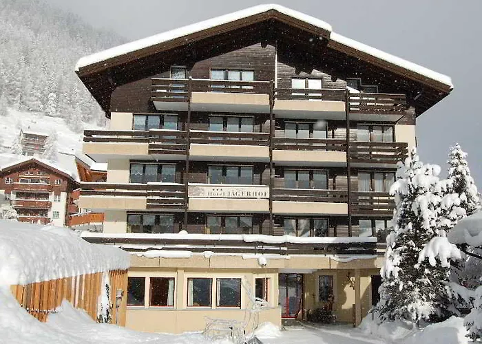 ガルニ イェーハーホフ